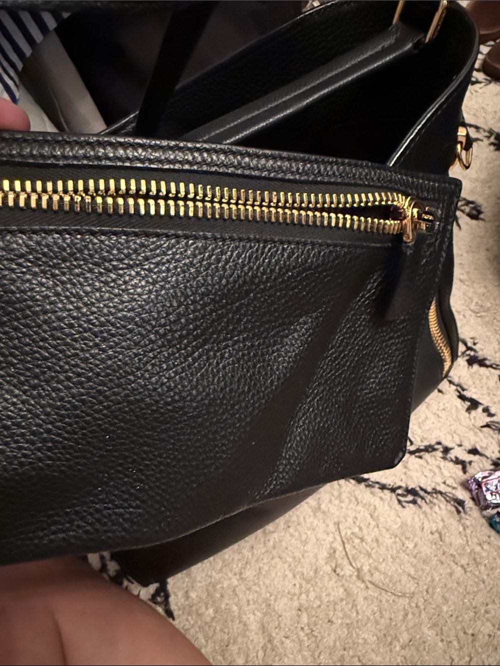 Tom Ford Black Leather Shoulder Bag with Gold Hardware - Picture 12 of 12